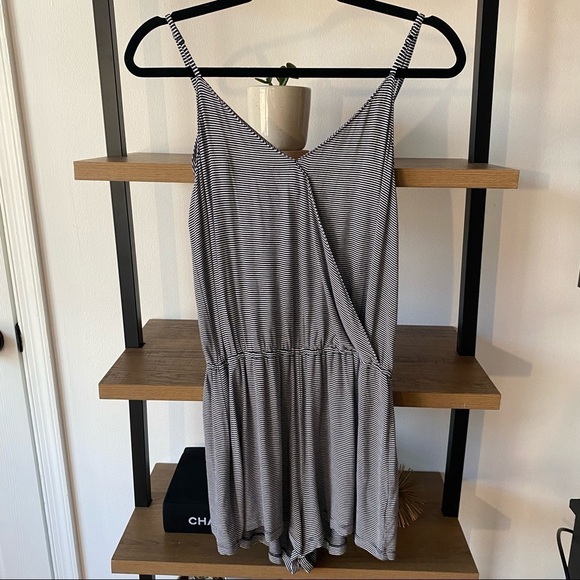AMERICAN EAGLE Striped Sleeveless Romper - Picture 1 of 4